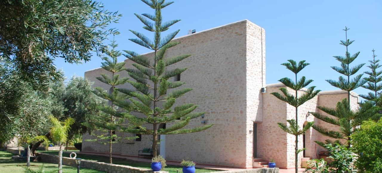 Riad Titima As-Sawíra Exteriér fotografie